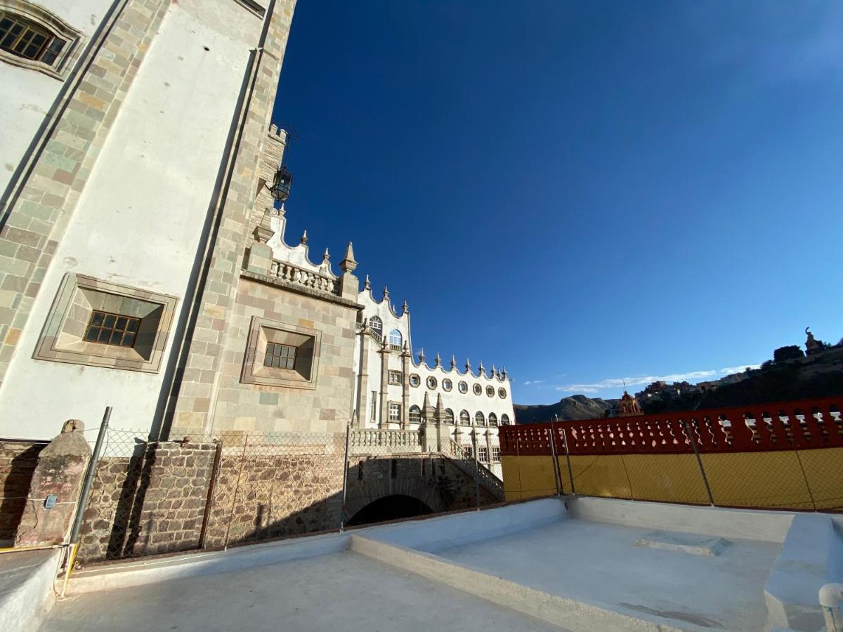 Hotel Universidad Guanajuato Bagian luar foto