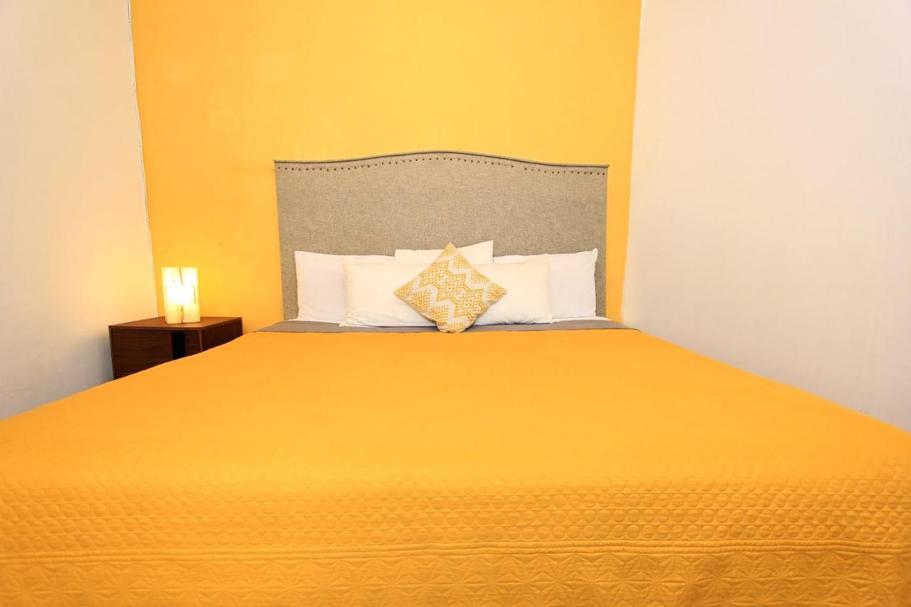 Hotel Universidad Guanajuato Bagian luar foto