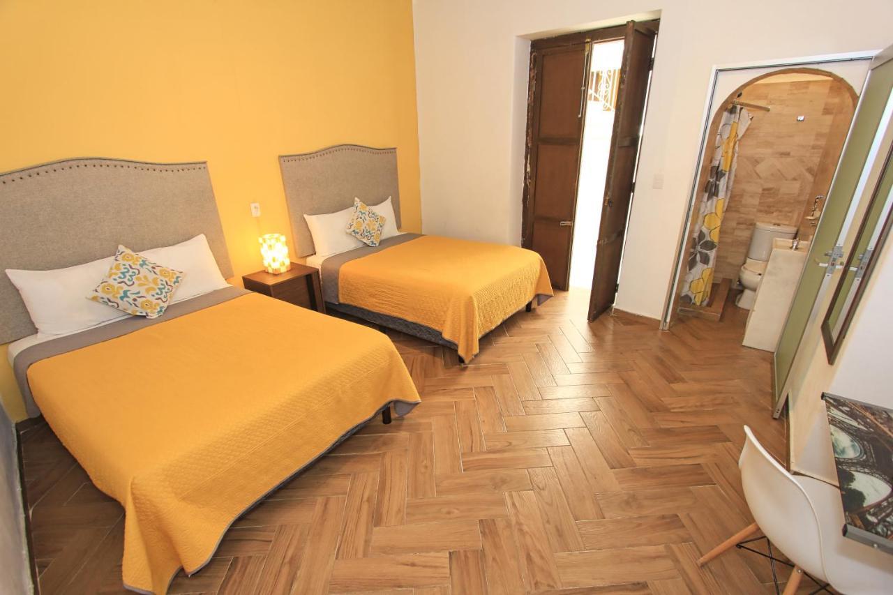 Hotel Universidad Guanajuato Bagian luar foto