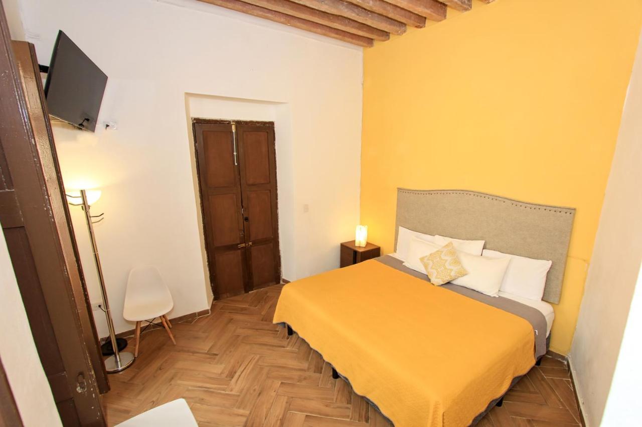 Hotel Universidad Guanajuato Bagian luar foto