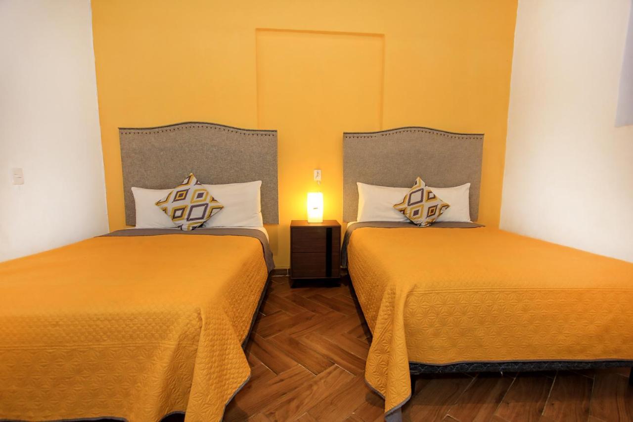 Hotel Universidad Guanajuato Bagian luar foto